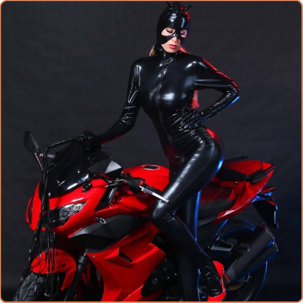 CATWOMAN FIGHTER – Bild 2