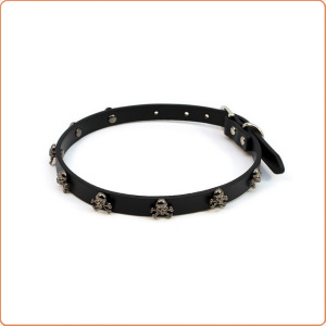 LEDER HALSBAND MIT TOTENKOPF-NIETE