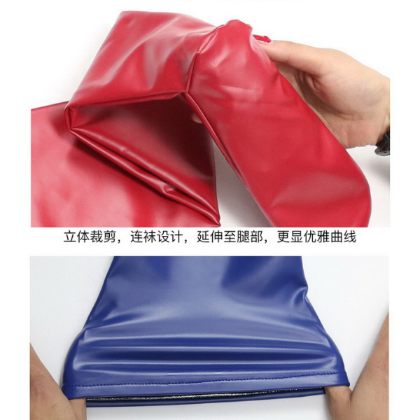 LATEX STOCKING IM WET LOOK – Bild 5